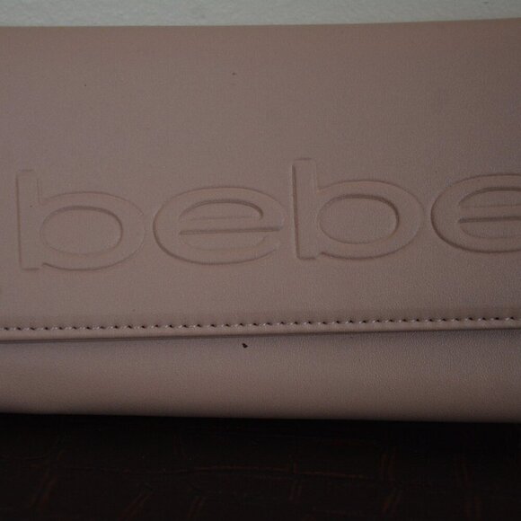 BeBe Trifold Wallet-Pink-NWT-With Clutch Handle - Picture 2 of 11